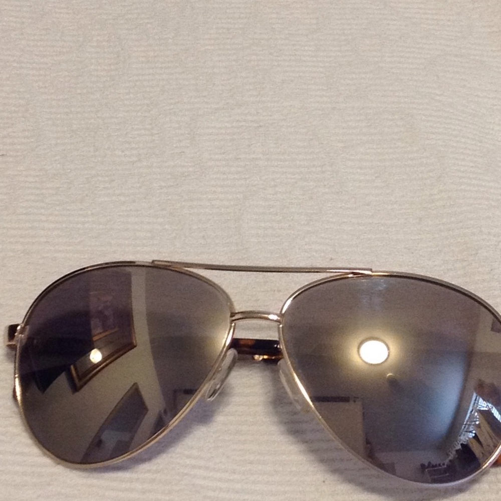 NW Diane Von Furstenberg sunglasses
